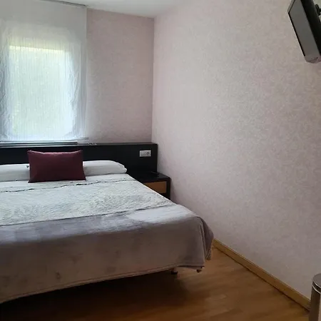 Noja Rooms 1 게스트하우스 오 페드로우소